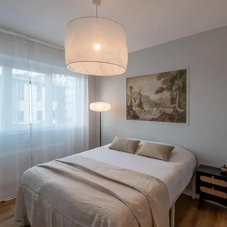 M100-103 Jolie En Colocation A Lägenhet *