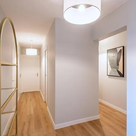 M100-103 Jolie En Colocation A Annemasse