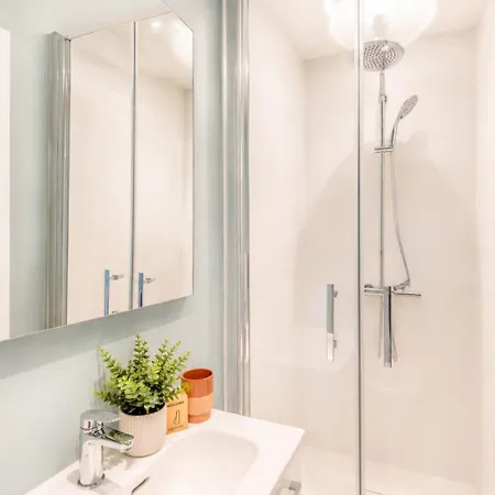 M100-103 Jolie En Colocation A Apartman *